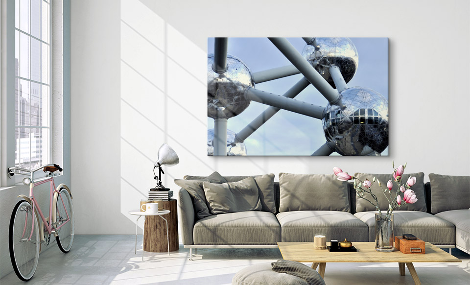 brushed aluminum prints appartment